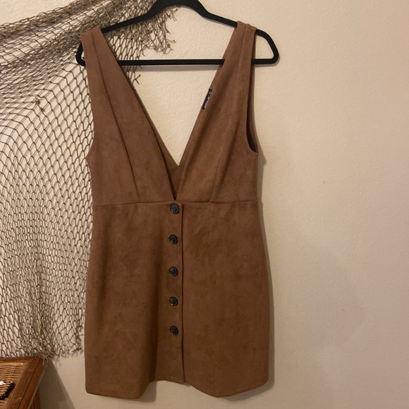 NWOTs Popular Basics Deep V Button Down Dress - Picture 1 of 5